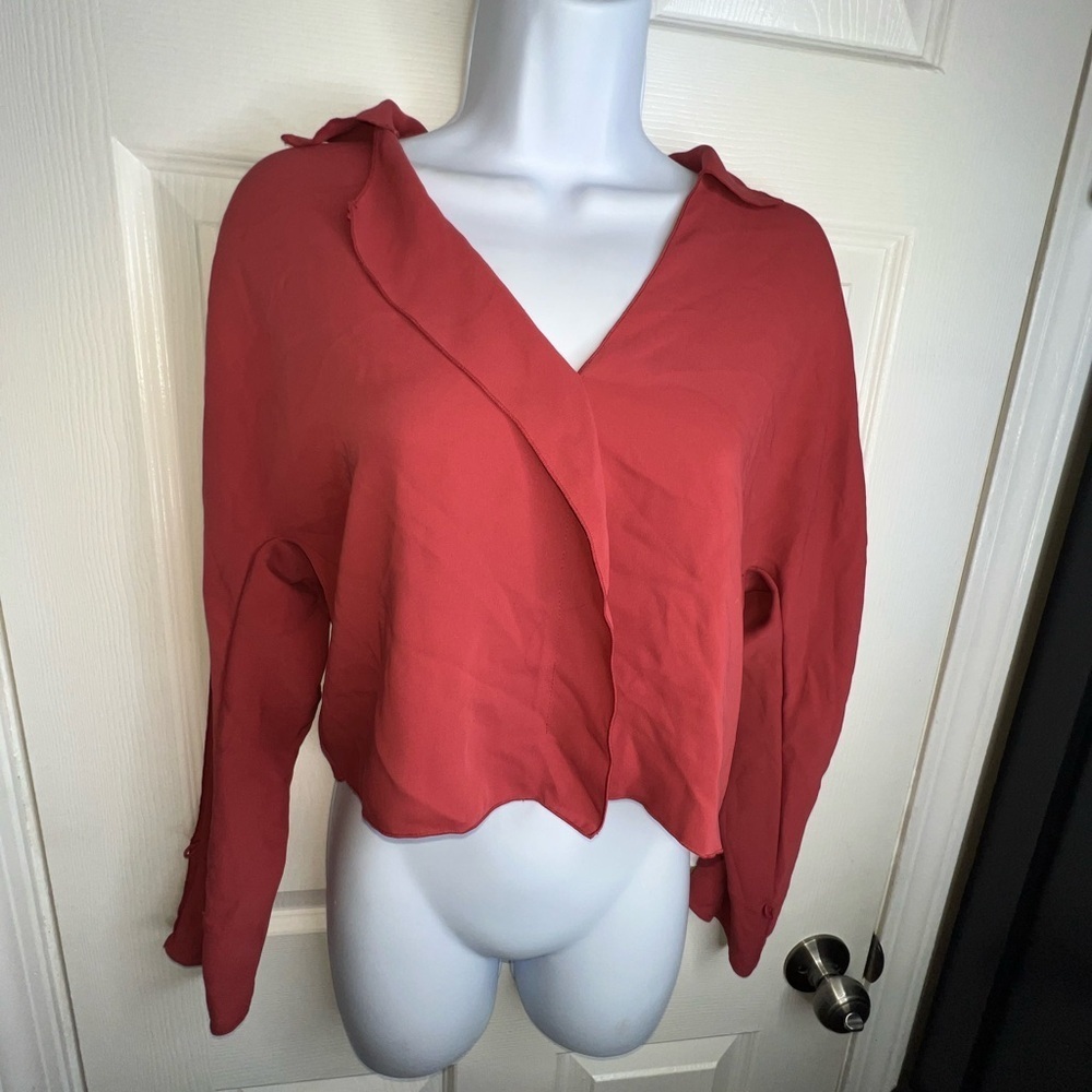 Aritzia Babaton Women’s XXS Martin Asymmetrical Crepe Long Sleeve Blouse Top 2XS - Picture 8 of 16